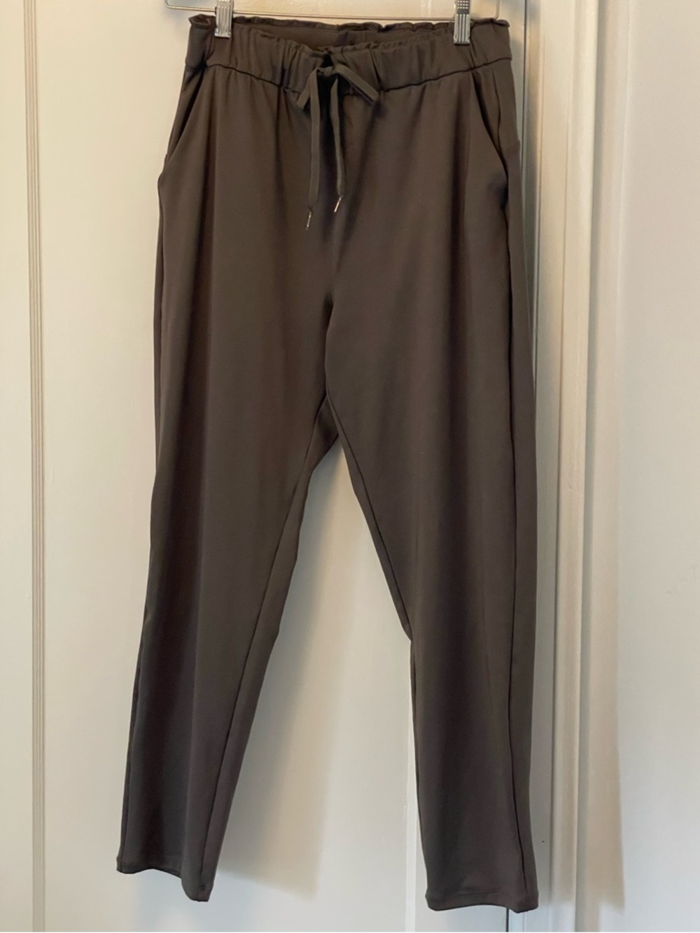NWOT Simon’s Women’s Casual Jogger Pants - Dark Green/Brown